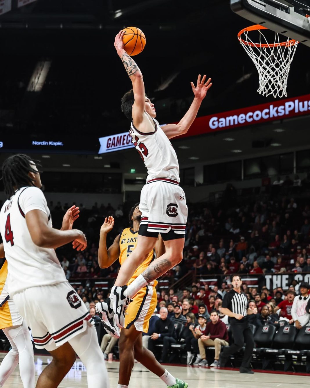 Ш.Энхийн-Одын шинэ баг улирлын нээлтийн тоглолтод ялалт байгууллаа