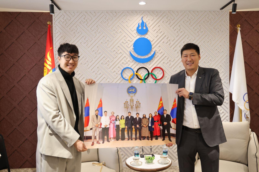 Netflix-ийн “Physical: Asia”-д гялалзсан монгол баг МҮОХ-ны “Алтан од”-оор энгэрээ мялаалаа 2 Netflix-ийн “Physical: Asia”-д гялалзсан монгол баг МҮОХ-ны “Алтан од”-оор энгэрээ мялаалаа