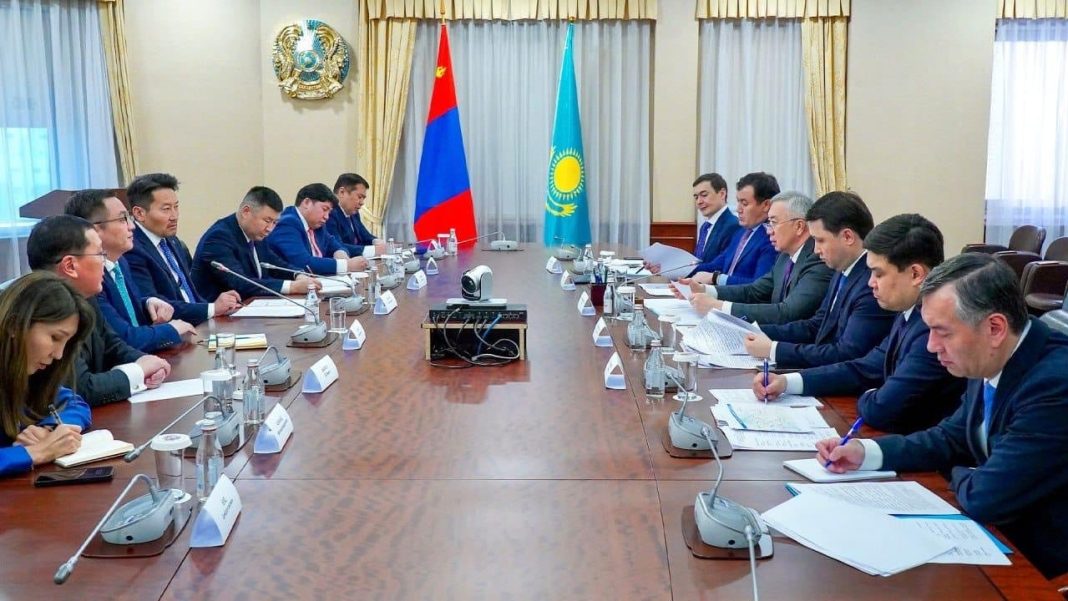 Монгол, Казахстаны асуудлаар хоёр улсын шадар сайд нар уулзлаа