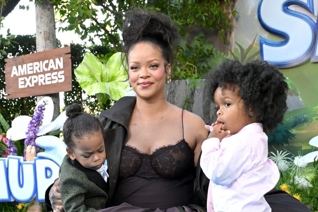 Рианна дөрөв дэх хүүхдээ өлгийдөхөөр зэхэж байна: одоогоор юу мэдэгдэв