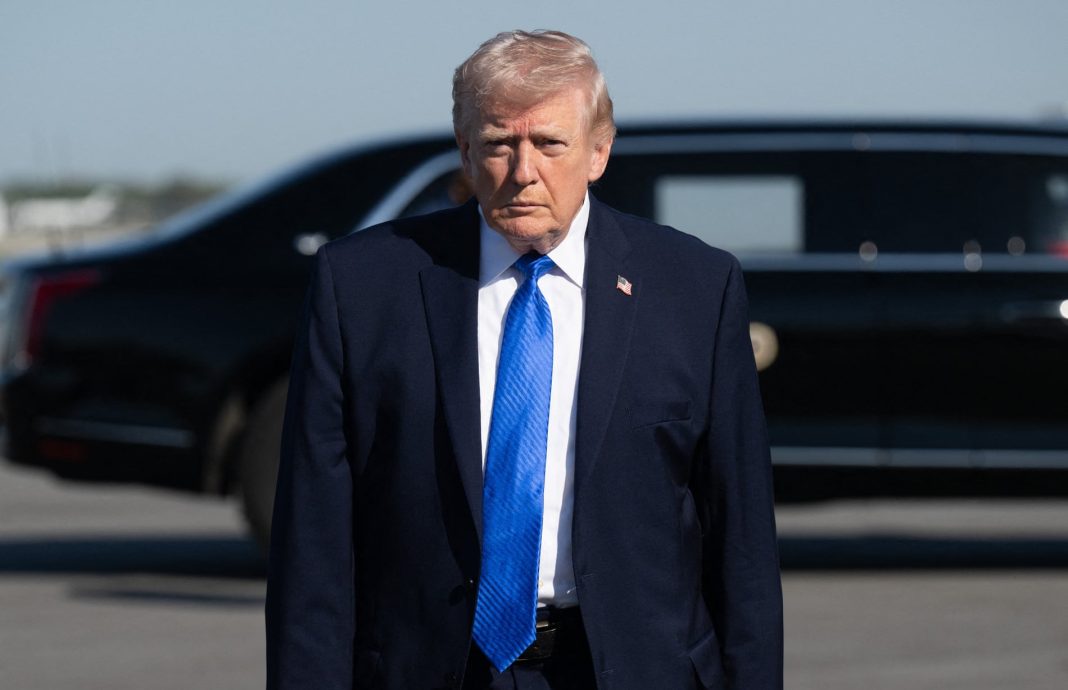 Трамп Иранд цохилт өгөх шийдвэрээ 10 хоногоор хойшлууллаа
