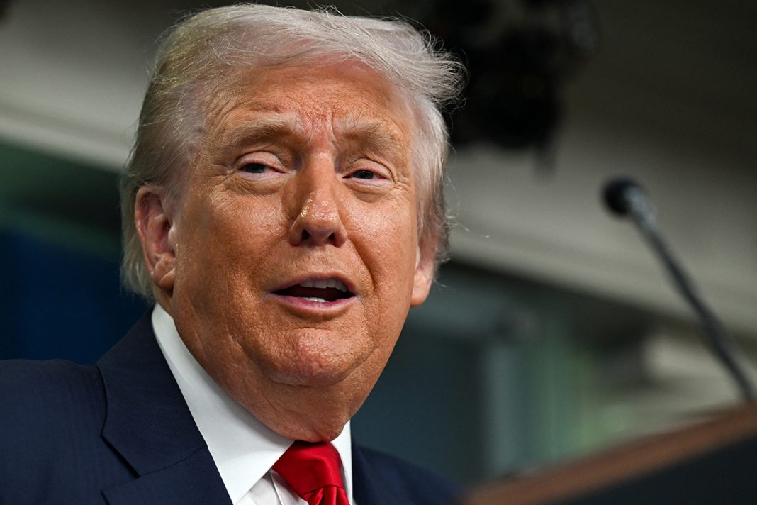 Трампын Ираны дайны талаарх зөрчилтэй мэдэгдлүүд: цаг хугацааны дарааллаар
