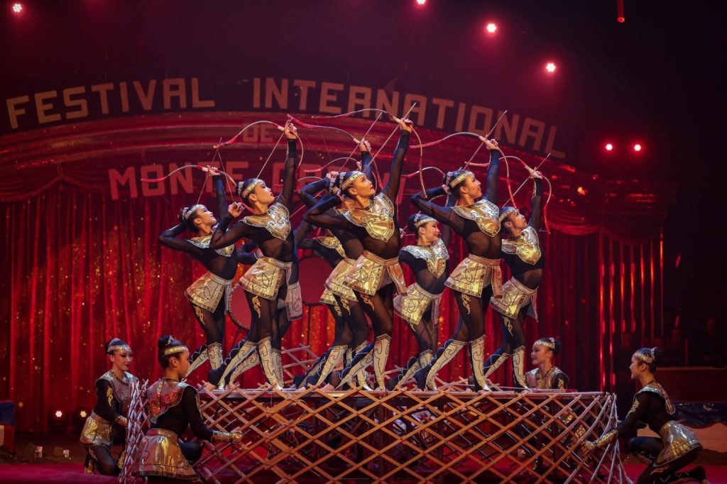 Монголын циркчид дэлхийг гайхшруулж, Монте-Карлогоос “Хүрэл алиалагч” цом авчирлаа 1 Монголын циркчид дэлхийг гайхшруулж, Монте-Карлогоос “Хүрэл алиалагч” цом авчирлаа