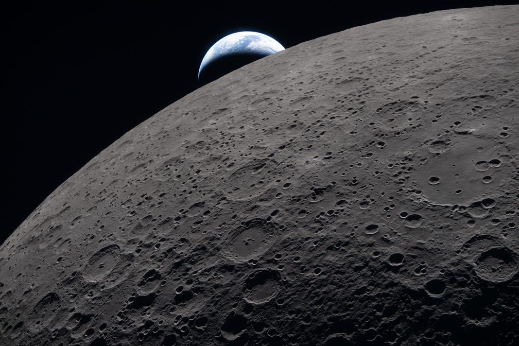 Artemis-2 баг сарны цаад талаар нисэх үедээ Дэлхийн жаргалт, нар хиртэлтийн ховор агшнуудыг буулгажээ