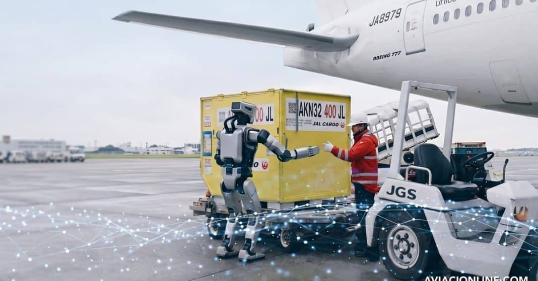 Японы нисэх буудалд хүн дүрст роботууд ажиллаж эхэлнэ: JAL том туршилтаа эхлүүлэх гэж байна