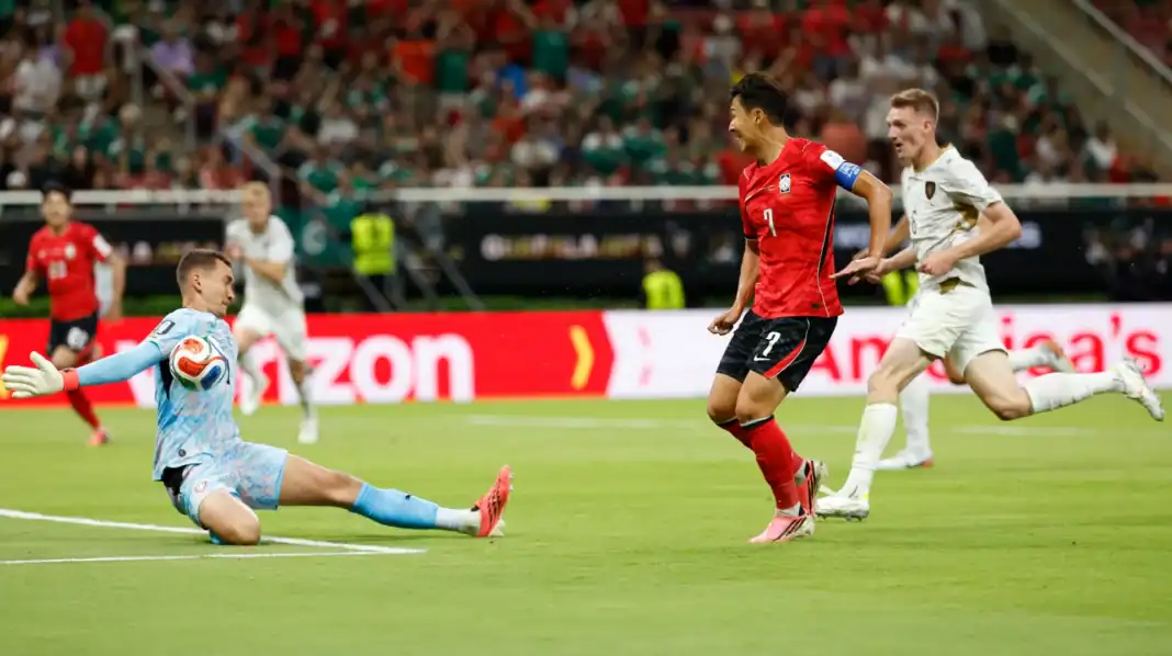 ДАШТ: Мексик Өмнөд Африкийг 2:0, Өмнөд Солонгос Чехийг 2:1-ээр хожлоо