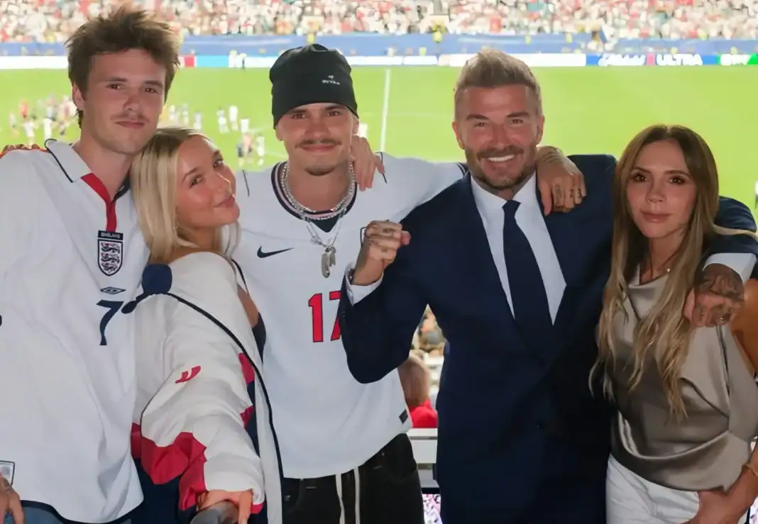 Beckham-ийн гэр бүл Майамид ДАШТ үзэж, олны анхаарлыг татлаа