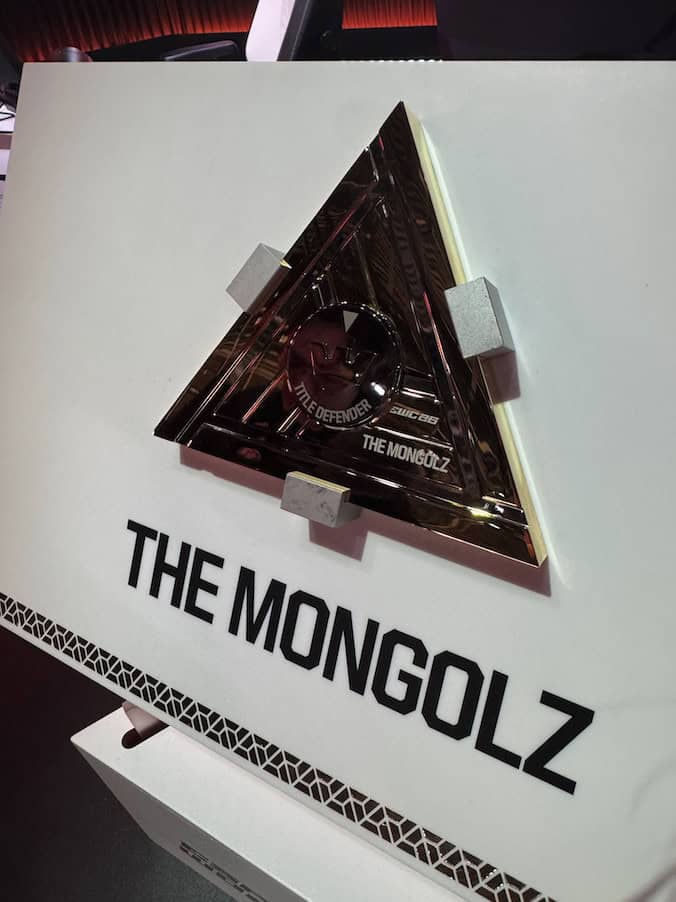 EWC 2026-ийн арын тайзнаас: The MongolZ-ийн шинэ тоглогч DarkMeister Парист анхны сэтгэгдлээ хуваалцлаа 6 EWC 2026-ийн арын тайзнаас: The MongolZ-ийн шинэ тоглогч DarkMeister Парист анхны сэтгэгдлээ хуваалцлаа